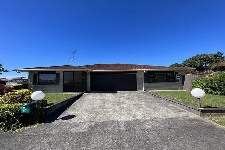 Photo of property in 21 Park Lane, Waitara, 4320