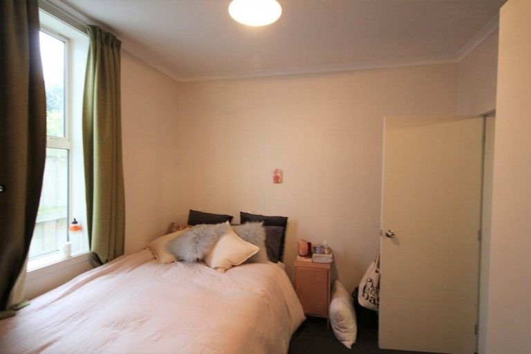 Photo of property in 42 Howe Street, North Dunedin, Dunedin, 9016