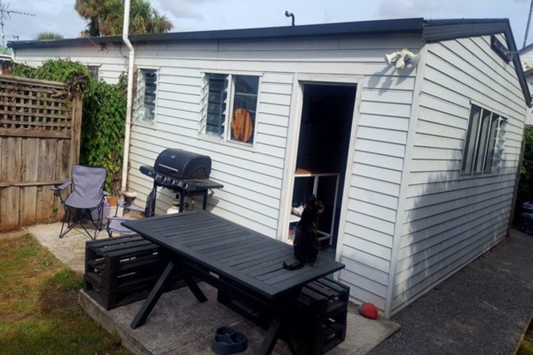 Photo of property in 66 Blake Street, New Brighton, Christchurch, 8061