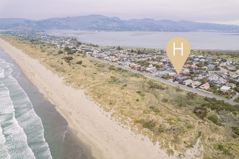 Photo of property in 2/518 Marine Parade, South New Brighton, Christchurch, 8062