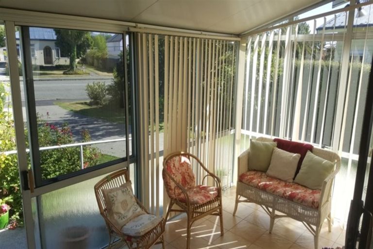 Photo of property in 69 Rhodes Street, Waimate, 7924