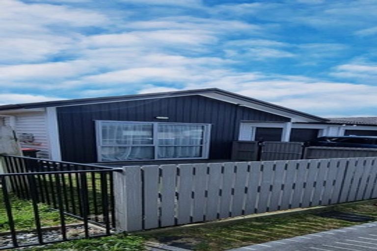 Photo of property in 21 Kutukutu Street, Takanini, 2112