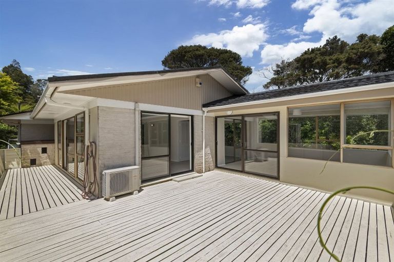 Photo of property in 17 Kororo Street, Northcote, Auckland, 0627