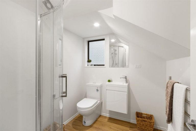 Photo of property in 9 Holly Road, Merivale, Christchurch, 8014