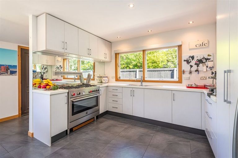 Photo of property in 21 Desmond Street, Merivale, Christchurch, 8014