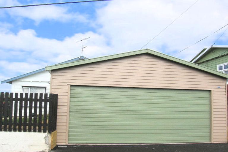 Photo of property in 82 Wexford Road, Miramar, Wellington, 6022