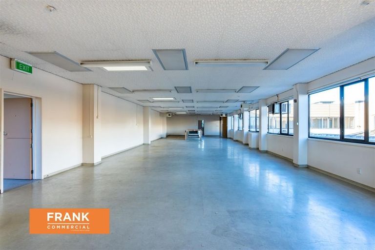 Photo of property in 138 Great South Road, Takanini, 2112