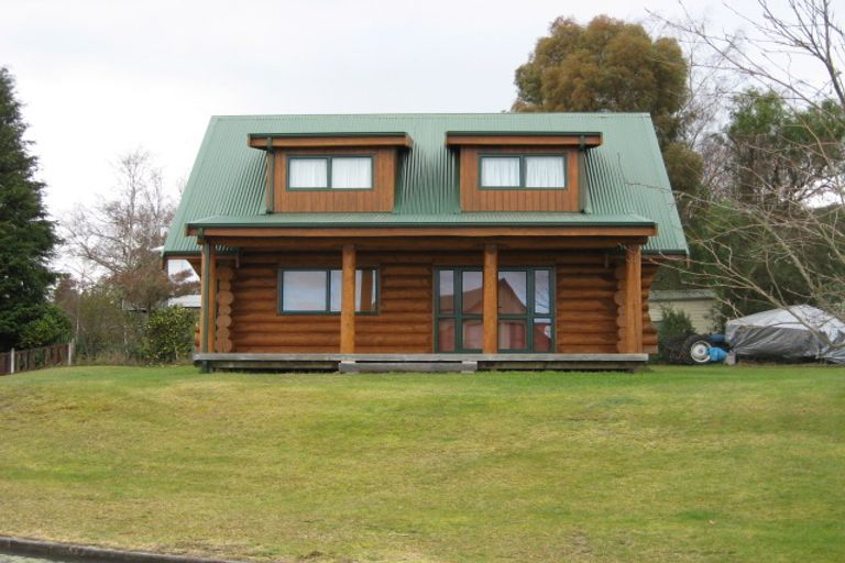 Photo of property in 23 Angela Place, Kinloch, Taupo, 3377