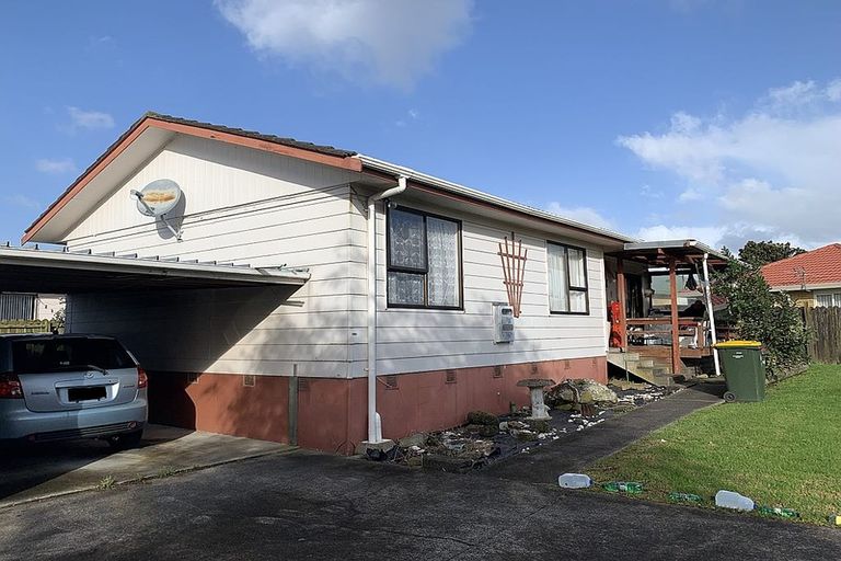 Photo of property in 1/10 Taitimu Drive, Weymouth, Auckland, 2103