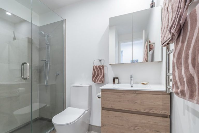 Photo of property in 1817a Great North Road, Avondale, Auckland, 1026