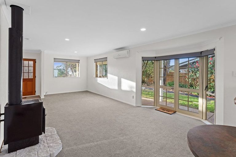 Photo of property in 79 Norfolk Crescent, Otaki Beach, Otaki, 5512