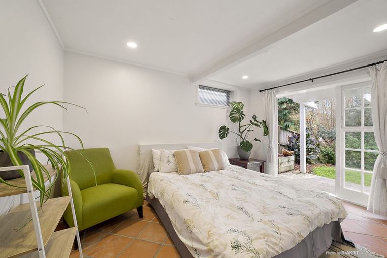 Photo of property in 14 Milne Terrace, Island Bay, Wellington, 6023