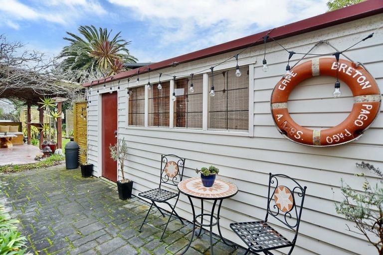 Photo of property in 16 Estuary Road, New Brighton, Christchurch, 8061