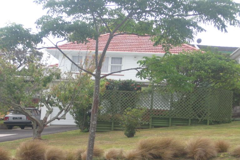 Photo of property in 7 Peach Road, Glenfield, Auckland, 0629