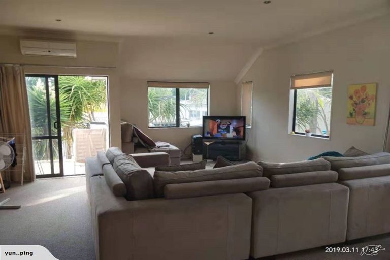 Photo of property in 5 St Johns Road, Saint Johns, Auckland, 1072