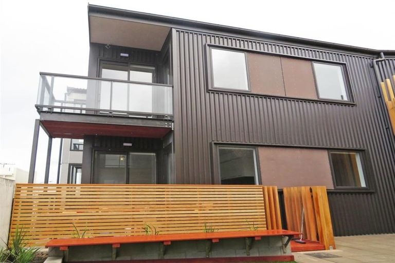 Photo of property in The Firemans Apartments, 205/321 Jackson Street, Petone, Lower Hutt, 5012