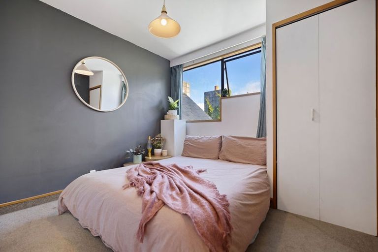 Photo of property in 14 Earnslaw Terrace, Queenstown, 9300