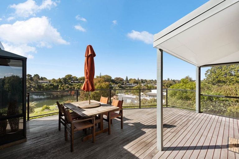 Photo of property in 4/100 Beerescourt Road, Beerescourt, Hamilton, 3200