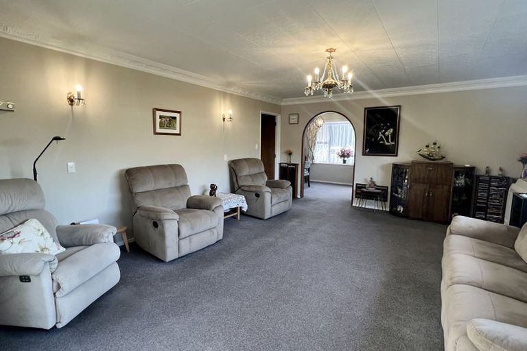 Photo of property in 92 Newcastle Street, Windsor, Invercargill, 9810