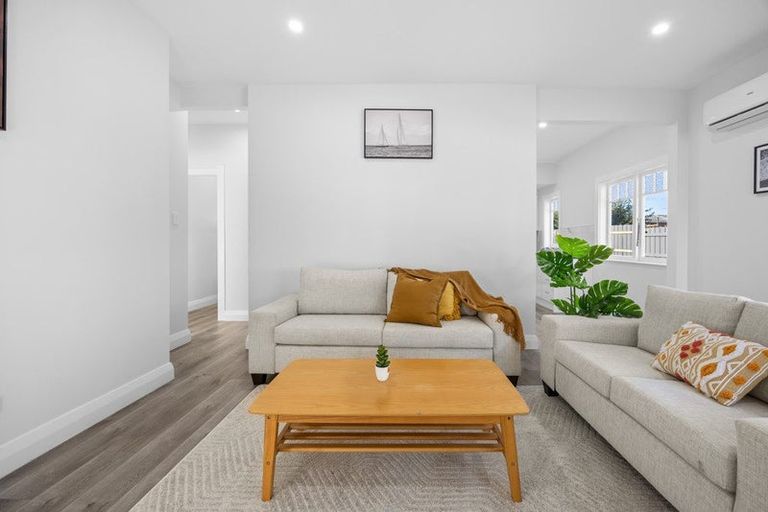 Photo of property in 222 East Tamaki Road, Otara, Auckland, 2023