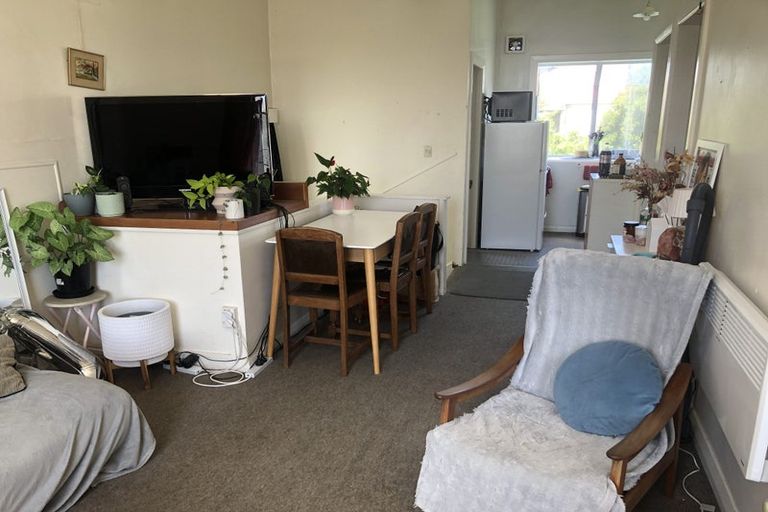 Photo of property in 12 Wilson Street, Newtown, Wellington, 6021