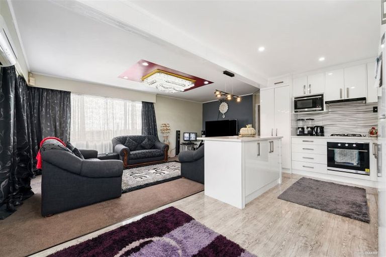 Photo of property in 6 Montego Place, Weymouth, Auckland, 2103