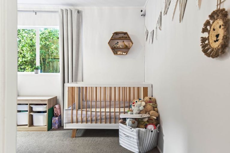 Photo of property in 1297b Whangaparaoa Road, Army Bay, Whangaparaoa, 0930