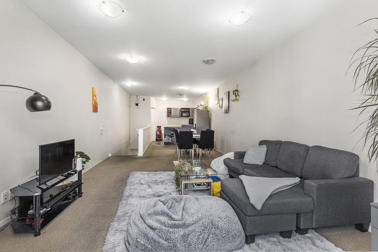Photo of property in Luxford Villas, 111/72 Herald Street, Berhampore, Wellington, 6023