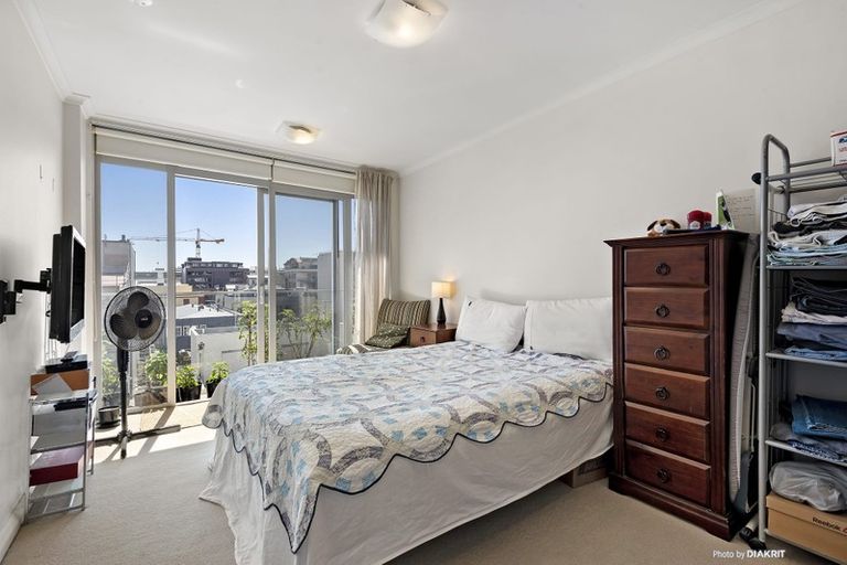 Photo of property in Monvie Apartments, 501/15 Holland Street, Te Aro, Wellington, 6011