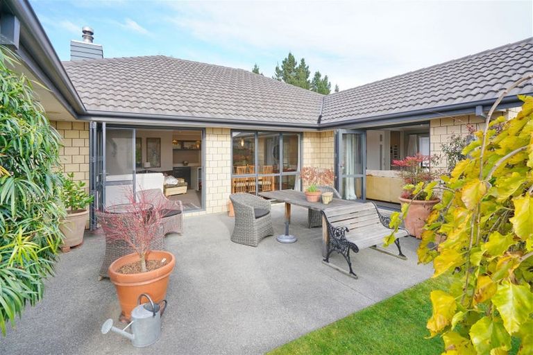 Photo of property in 24 Hakatere Road, Pegasus, 7612