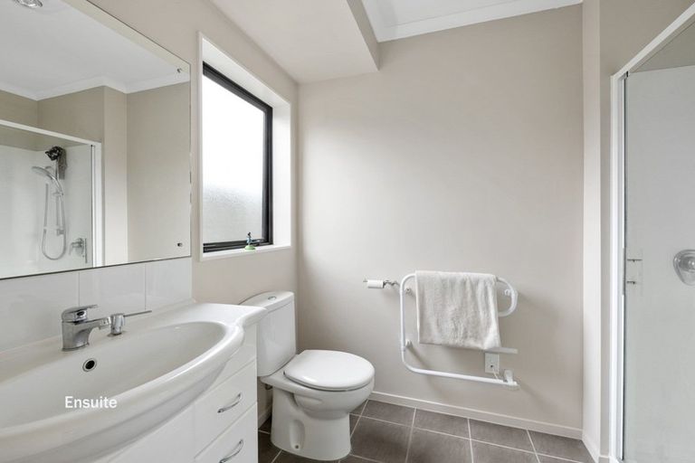 Photo of property in 9 Percy Kinsman Crescent, Riverstone Terraces, Upper Hutt, 5018