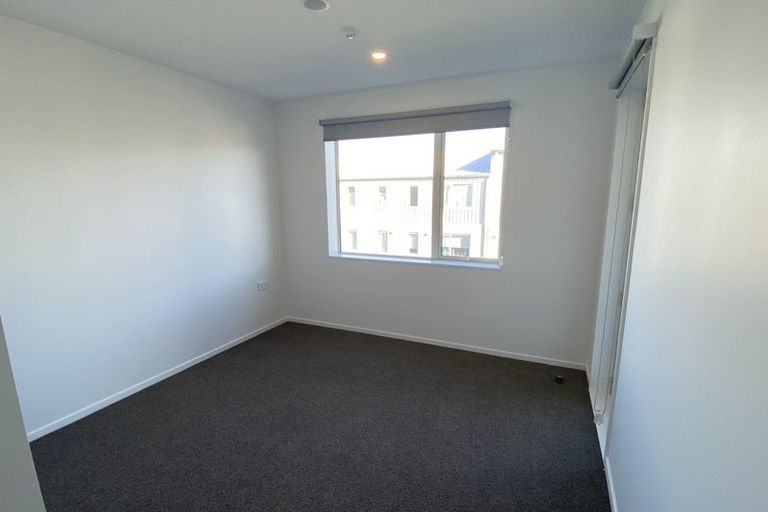 Photo of property in 208/28a Eileen Newey Place, Henderson, Auckland, 0612