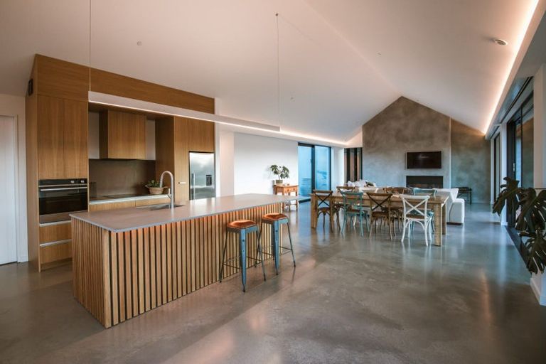 Photo of property in 10 Little Orchard Way, Wanaka, 9382