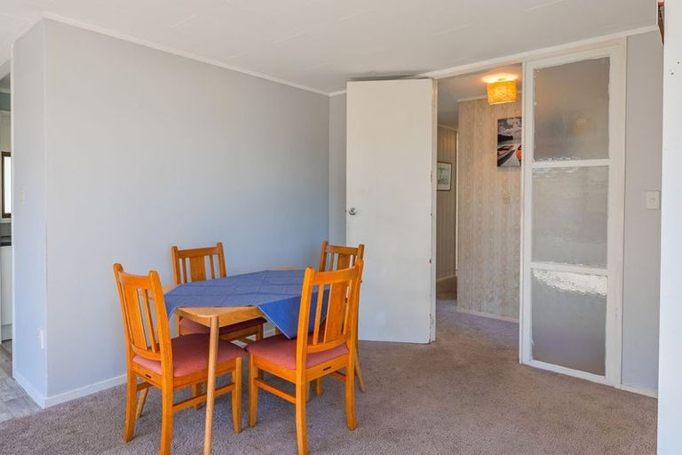 Photo of property in 8 Andrew Street, Waikanae, 5036