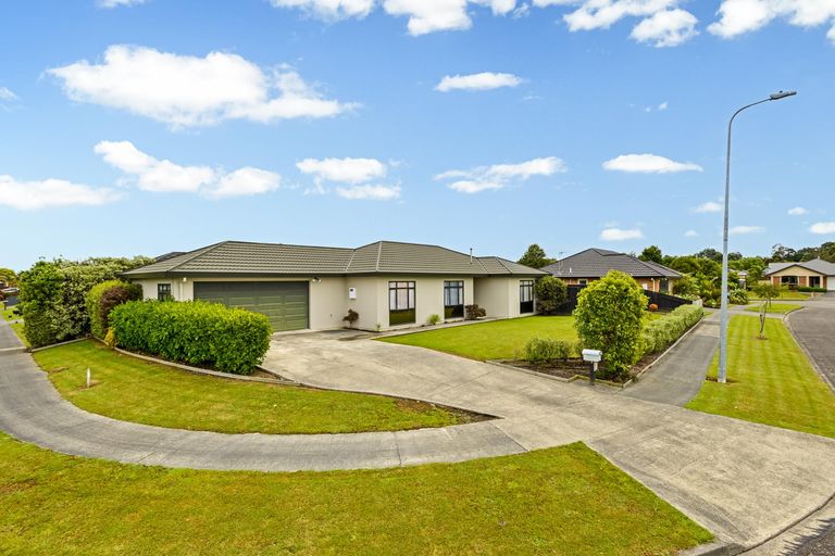 Photo of property in 28 Meridian Grove, Kelvin Grove, Palmerston North, 4414