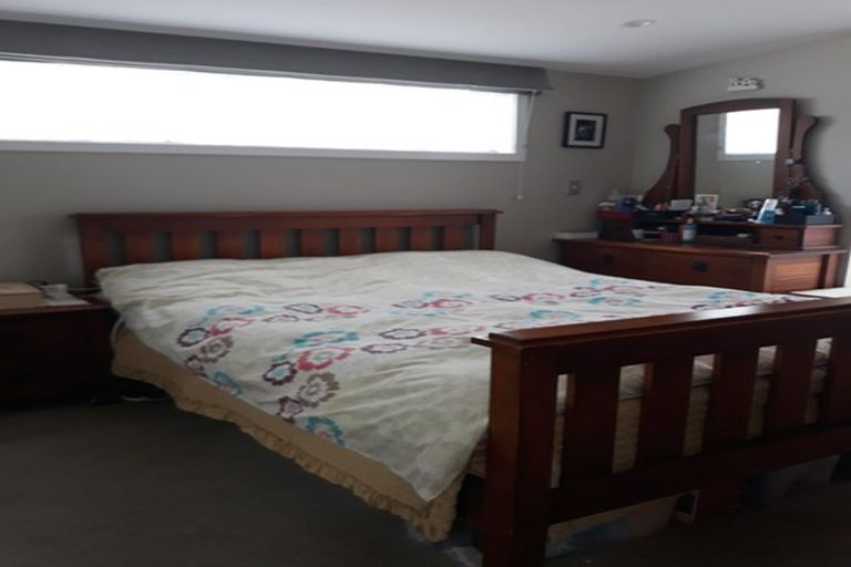 Photo of property in 2/113 Moorefield Road, Johnsonville, Wellington, 6037