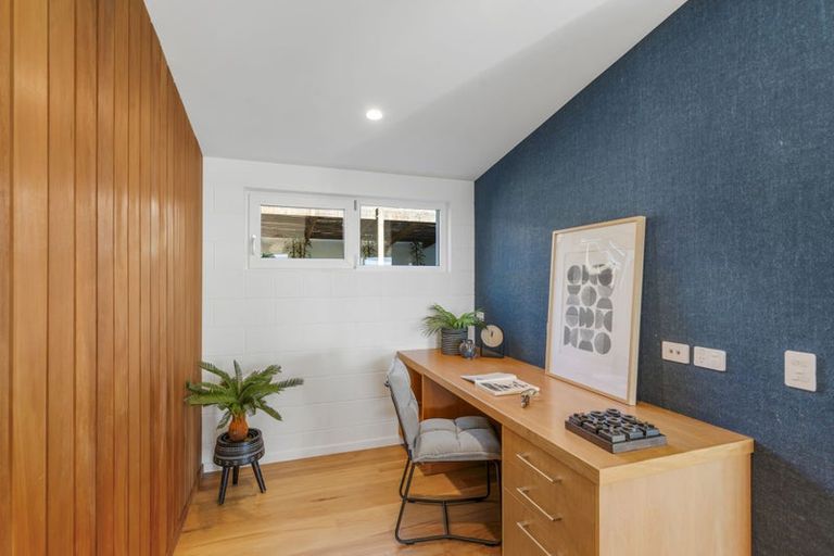 Photo of property in 7 Michael Avenue, Mount Pleasant, Christchurch, 8081