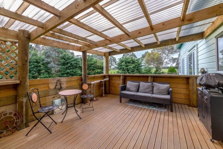 Photo of property in 25 Brown Terrace, Foxton Beach, Foxton, 4815