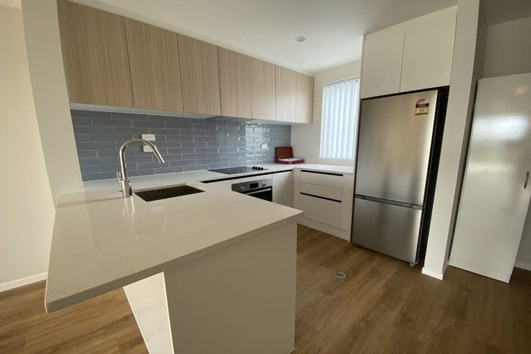 Photo of property in 15a Colin Chester Drive, Silverdale, 0932