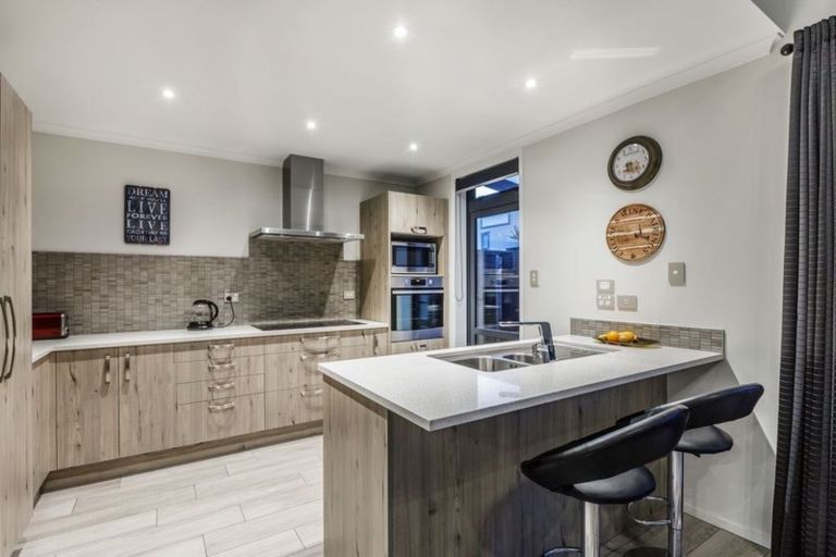 Photo of property in 28 Liquidambar Drive, Hobsonville, Auckland, 0616