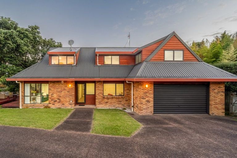 Photo of property in 91a Uxbridge Road, Cockle Bay, Auckland, 2014