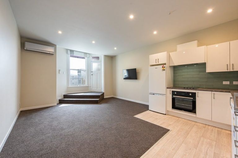 Photo of property in 35 Hankey Street, Mount Cook, Wellington, 6011