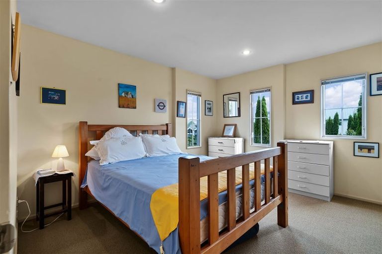 Photo of property in 12 Chateau Drive, Burnside, Christchurch, 8053