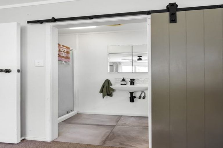 Photo of property in 26 Doment Crescent, Orewa, 0931