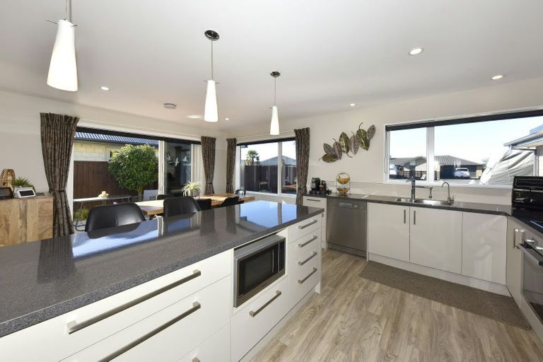Photo of property in 11 Brockelbank Drive, Kaiapoi, 7630