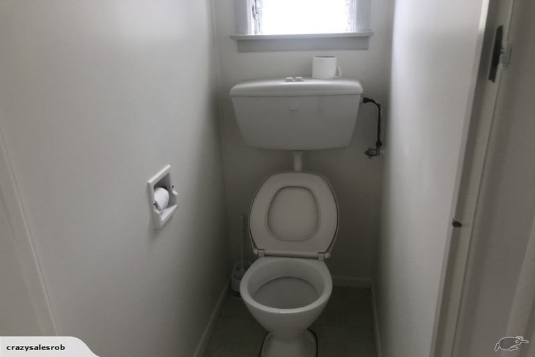 Photo of property in 1/18 Matipo Road, Mairangi Bay, Auckland, 0630