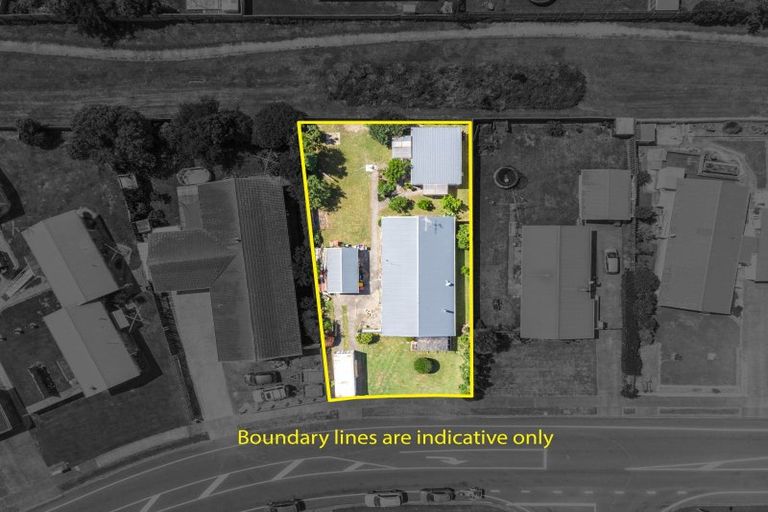 Photo of property in 50 Mahana Road, Ngatea, 3503