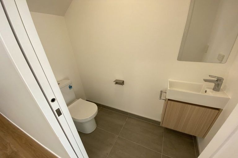 Photo of property in 15a Colin Chester Drive, Silverdale, 0932