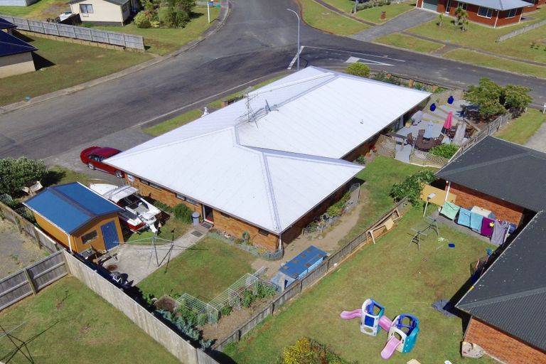 Photo of property in 2 Rata Avenue, Huntly, 3700