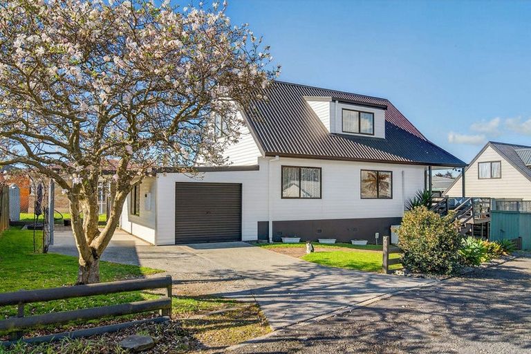 Photo of property in 7 Greenpark Way, Greerton, Tauranga, 3112